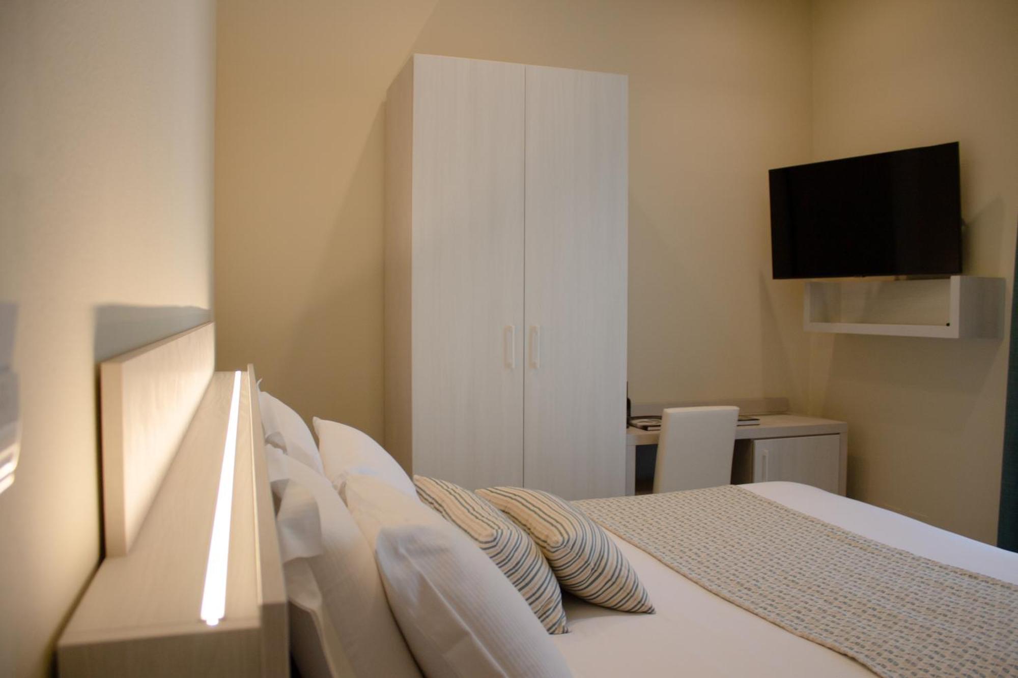 Doride Suites Boutique Hotel Marina Di Carrara Exterior foto