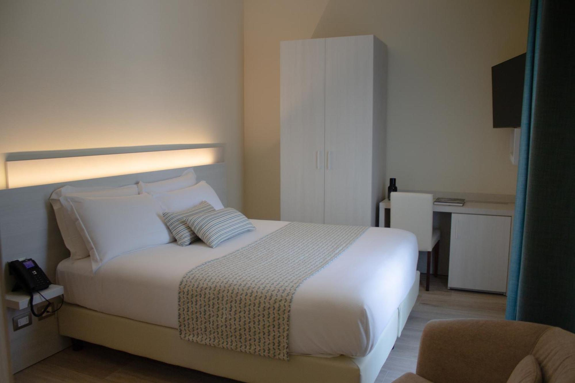 Doride Suites Boutique Hotel Marina Di Carrara Exterior foto