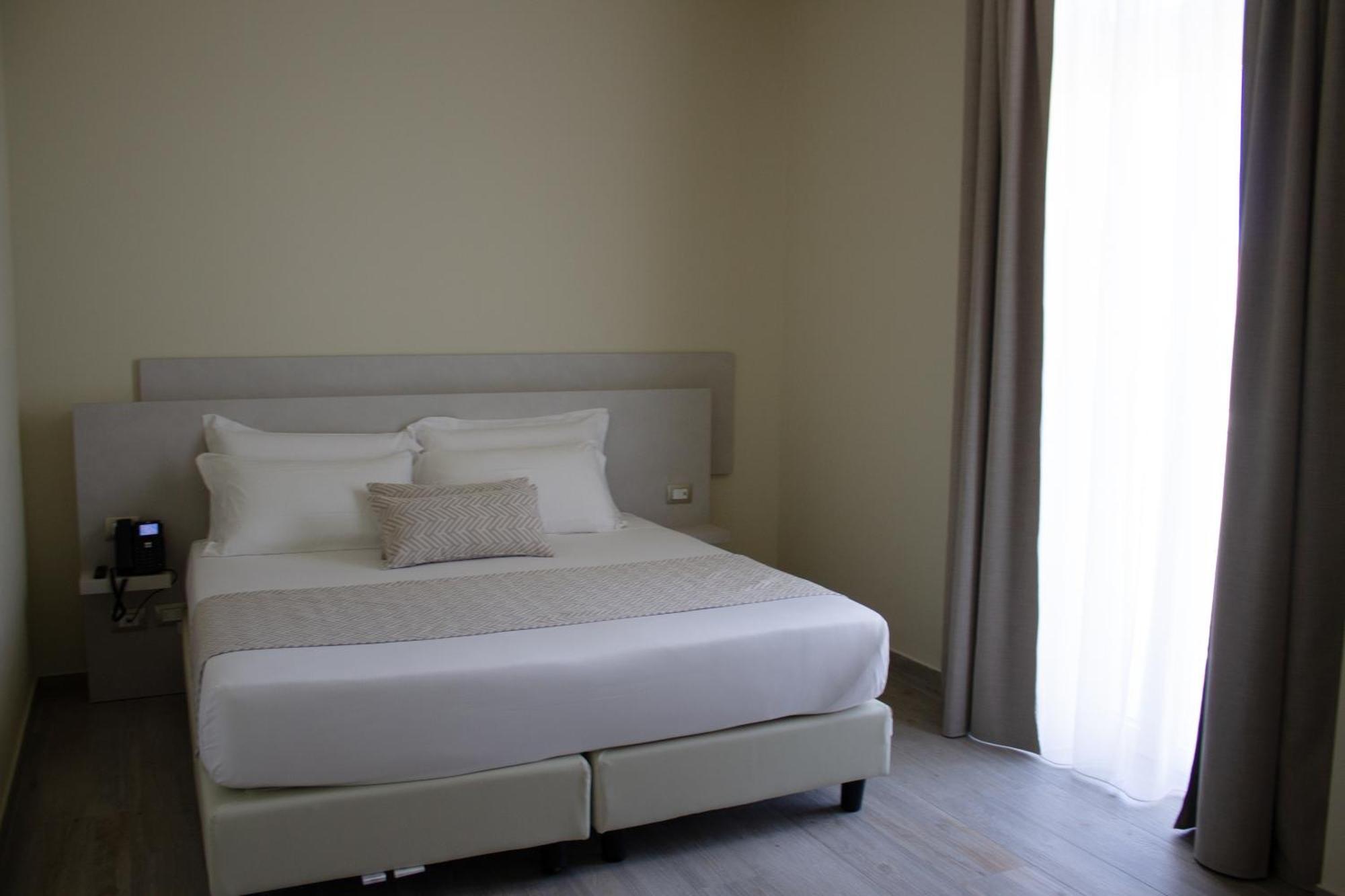 Doride Suites Boutique Hotel Marina Di Carrara Exterior foto
